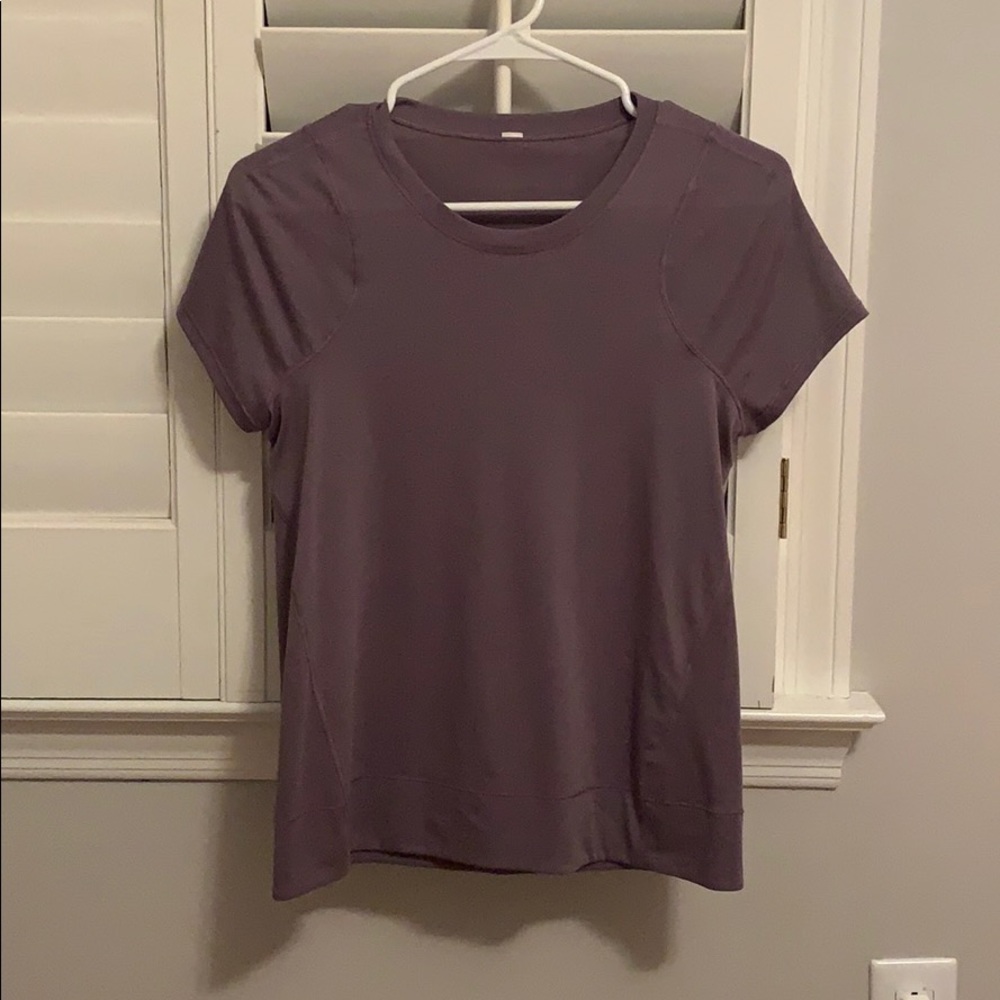 Lululemon purple top